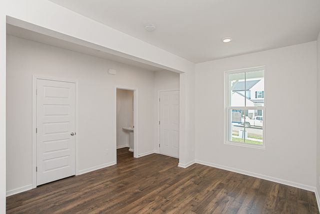 1233 Wallace Way, Hermitage, TN 37076