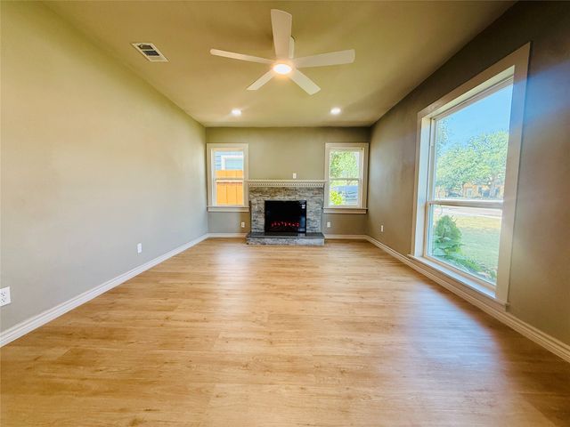 1814 Melbourne Avenue, Dallas, TX 75224