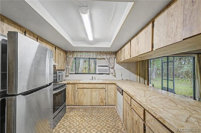 18255 Lake Lindsey Road, Brooksville, FL 34601