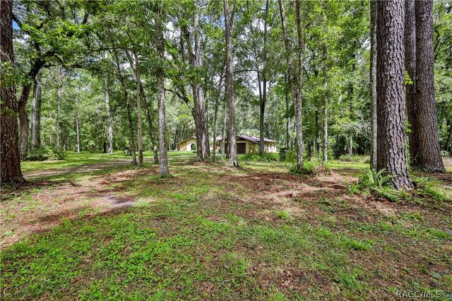 18255 Lake Lindsey Road, Brooksville, FL 34601