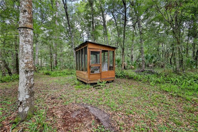 18255 Lake Lindsey Road, Brooksville, FL 34601