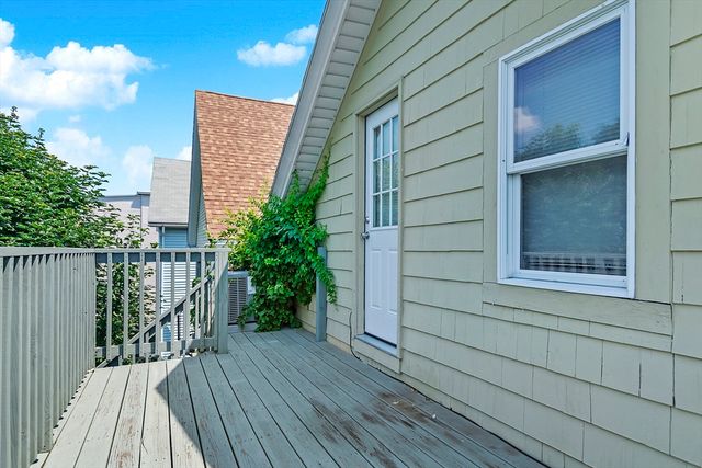 27 Shannon Street 2L, Boston, MA 02135