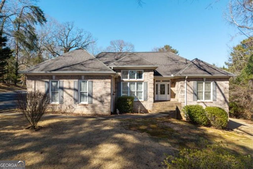 536 Peachtree Road, Hoschton, GA 30548