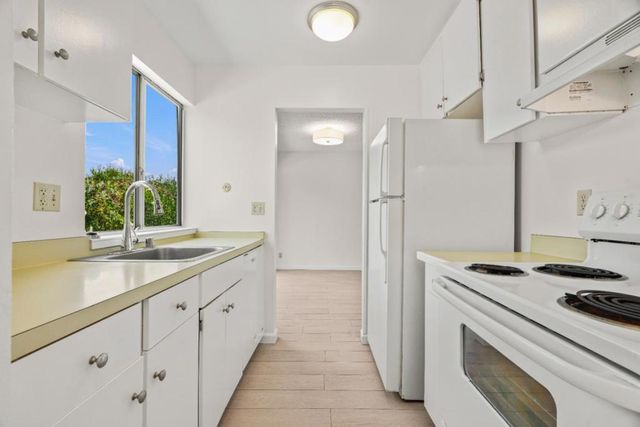140 Palo Verde Terrace, Santa Cruz, CA 95060
