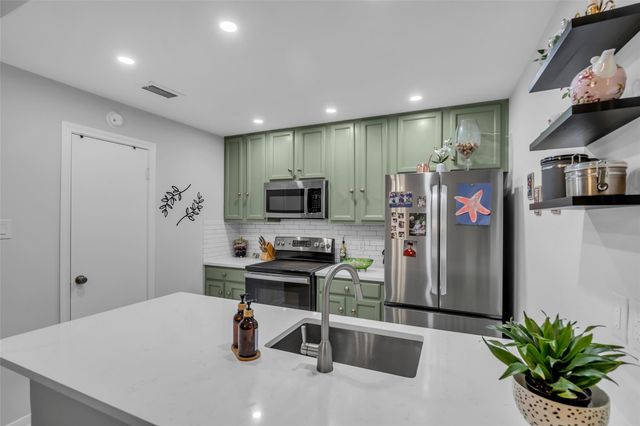 11711 Memorial Drive 271, Houston, TX 77024