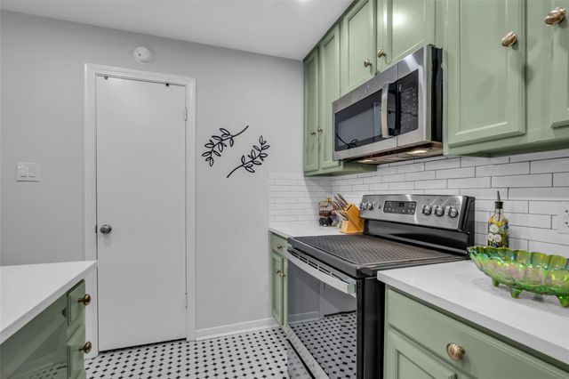 11711 Memorial Drive 271, Houston, TX 77024