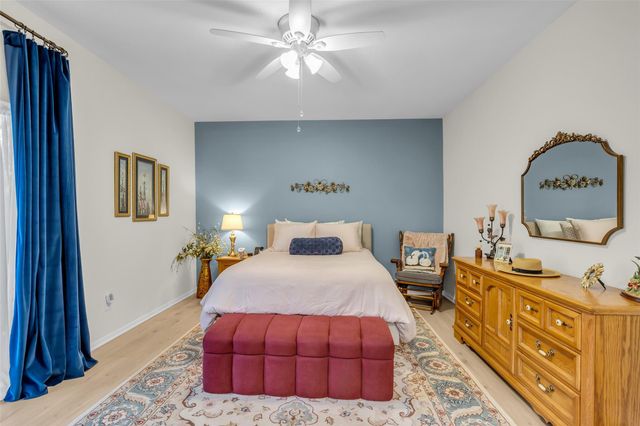 11711 Memorial Drive 271, Houston, TX 77024