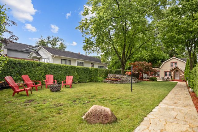1078 Greenview Avenue, Des Plaines, IL 60016