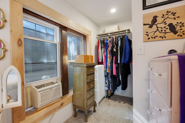 1078 Greenview Avenue, Des Plaines, IL 60016