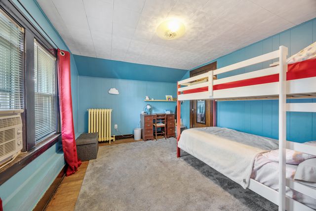 1078 Greenview Avenue, Des Plaines, IL 60016