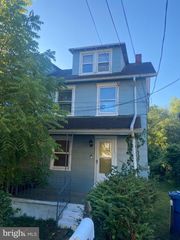 263 S MOUNT AIRY RD, Coatesville, PA 19320