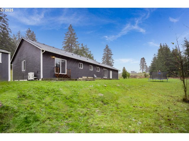 981 SCHAFFRAN Rd, Castle Rock, WA 98611