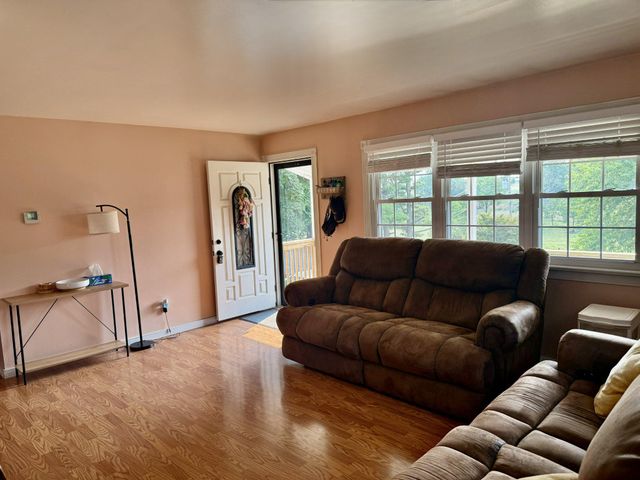 12 HEAGY DR, Lebanon, PA 17046