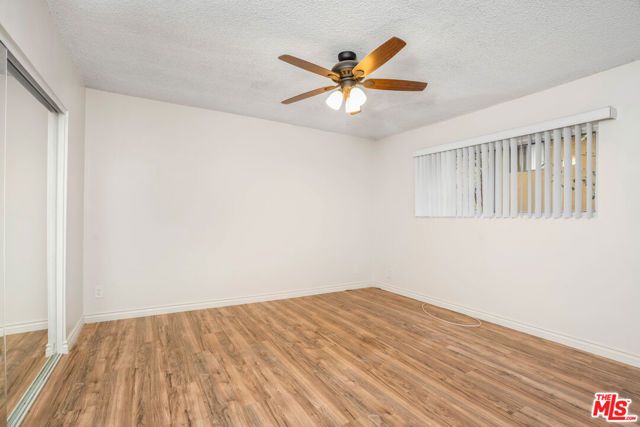 11725 Gilmore Street, North Hollywood (los Angeles), CA 91606