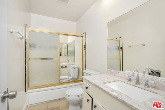 11725 Gilmore Street, North Hollywood (los Angeles), CA 91606