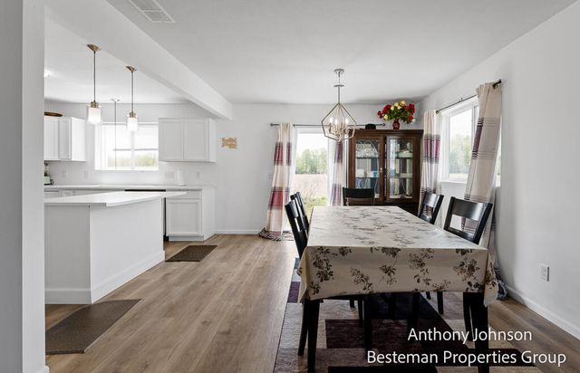 250 Warbler Drive, Caledonia, MI 49316
