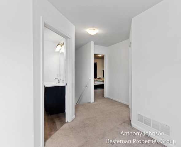 250 Warbler Drive, Caledonia, MI 49316