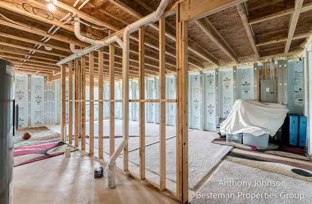 250 Warbler Drive, Caledonia, MI 49316