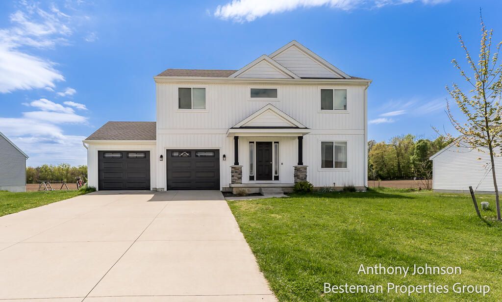250 Warbler Drive, Caledonia, MI 49316