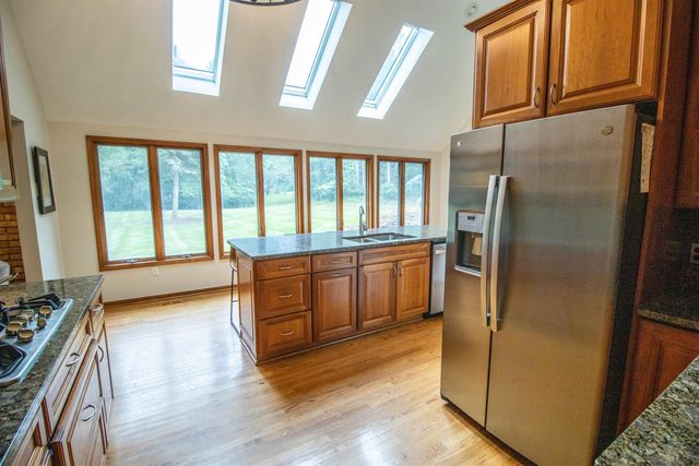 13138 White Lake Road, Fenton, MI 48430