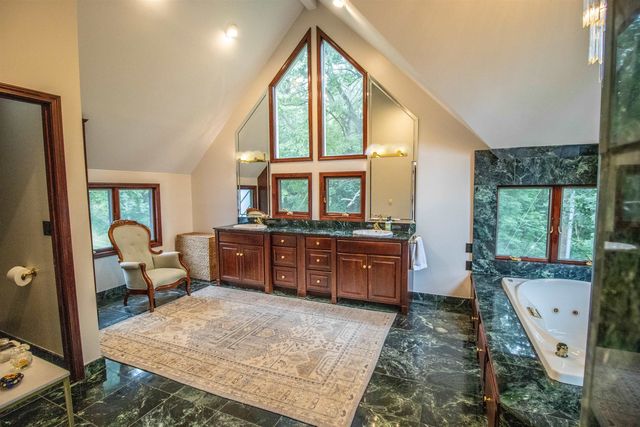 13138 White Lake Road, Fenton, MI 48430