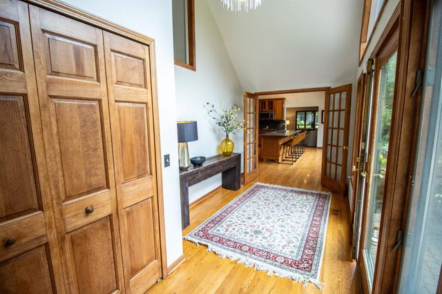 13138 White Lake Road, Fenton, MI 48430