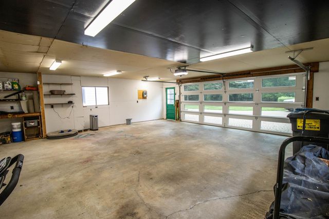 13138 White Lake Road, Fenton, MI 48430