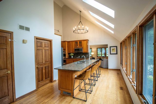 13138 White Lake Road, Fenton, MI 48430