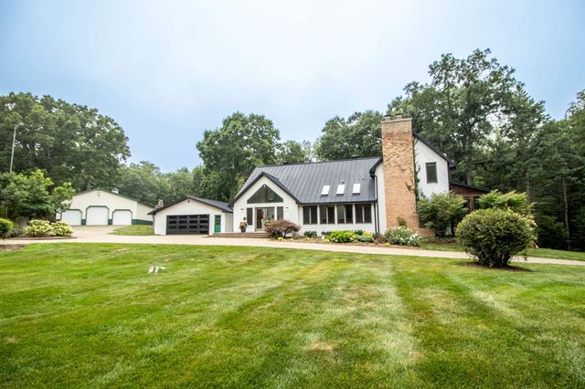 13138 White Lake Road, Fenton, MI 48430