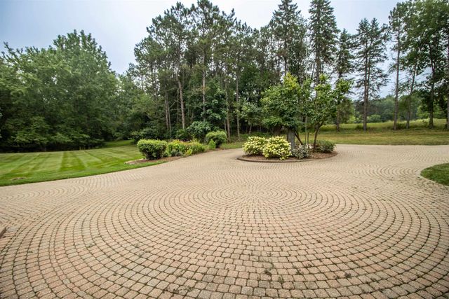 13138 White Lake Road, Fenton, MI 48430