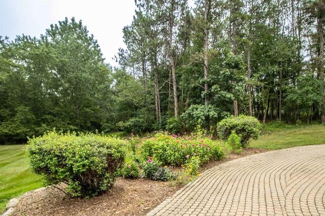 13138 White Lake Road, Fenton, MI 48430