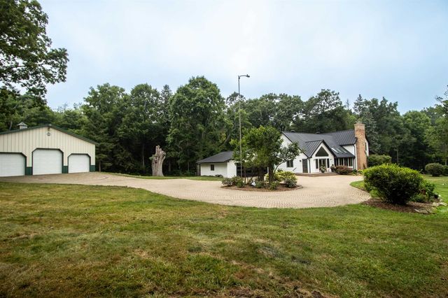 13138 White Lake Road, Fenton, MI 48430