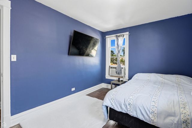 4440 N Kasson Avenue, Chicago, IL 60630