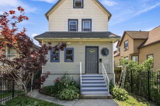 4440 N Kasson Avenue, Chicago, IL 60630