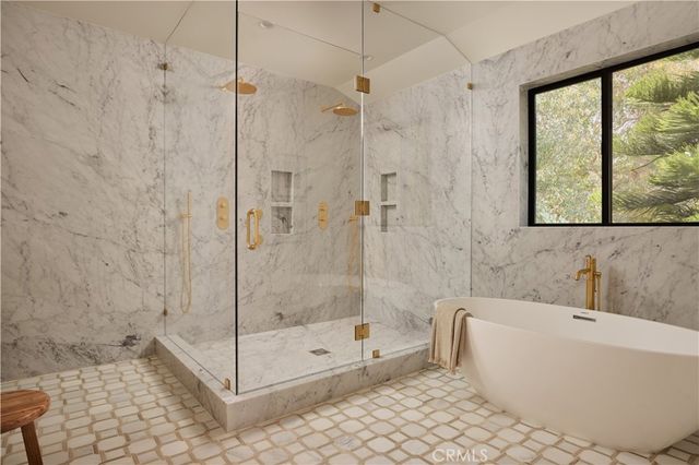 3076 Glenhurst Avenue, Los Angeles, CA 90039