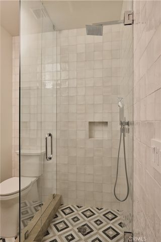 3076 Glenhurst Avenue, Los Angeles, CA 90039