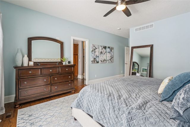 4609 Ashwood Drive, Urbandale, IA 50322