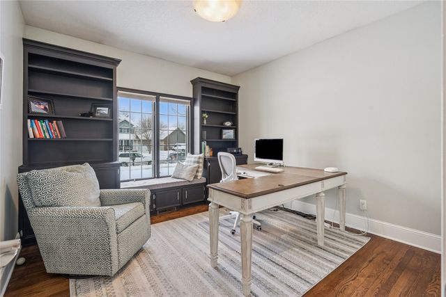 4609 Ashwood Drive, Urbandale, IA 50322