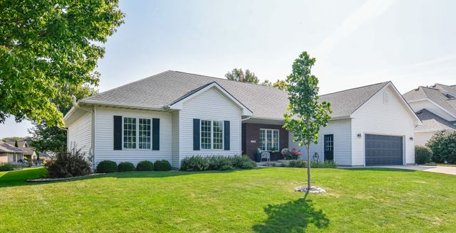 4609 Ashwood Drive, Urbandale, IA 50322