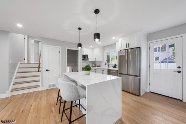 58 Glenwood Rd, Fanwood Boro, NJ 07023