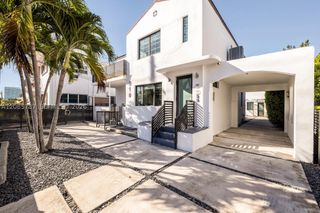 7910 Byron Ave, Miami Beach, FL 33141