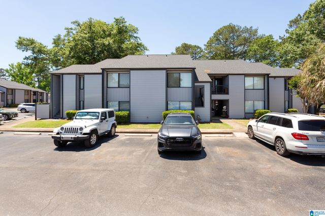 404 Paradise Isle Unit 404, Riverside, AL 35135