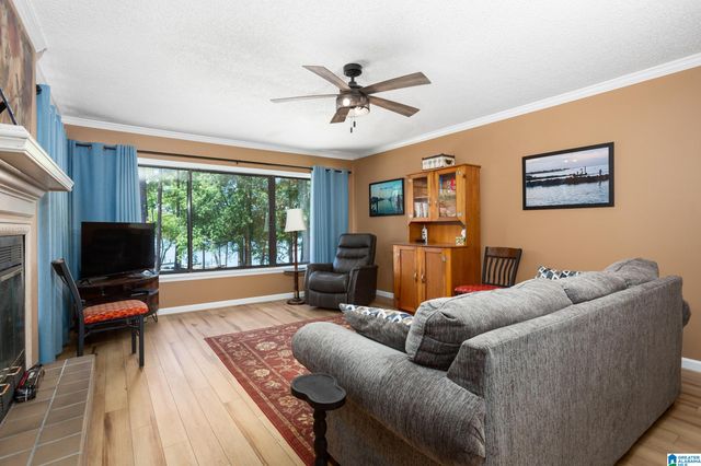 404 Paradise Isle Unit 404, Riverside, AL 35135