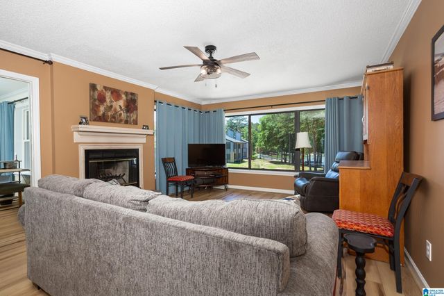 404 Paradise Isle Unit 404, Riverside, AL 35135