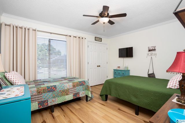 404 Paradise Isle Unit 404, Riverside, AL 35135