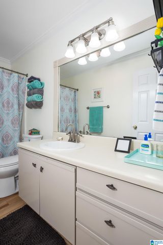404 Paradise Isle Unit 404, Riverside, AL 35135