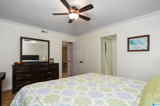 404 Paradise Isle Unit 404, Riverside, AL 35135