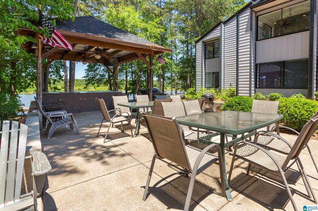 404 Paradise Isle Unit 404, Riverside, AL 35135