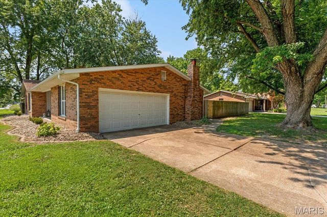 513 Emily Drive, O'fallon, IL 62269