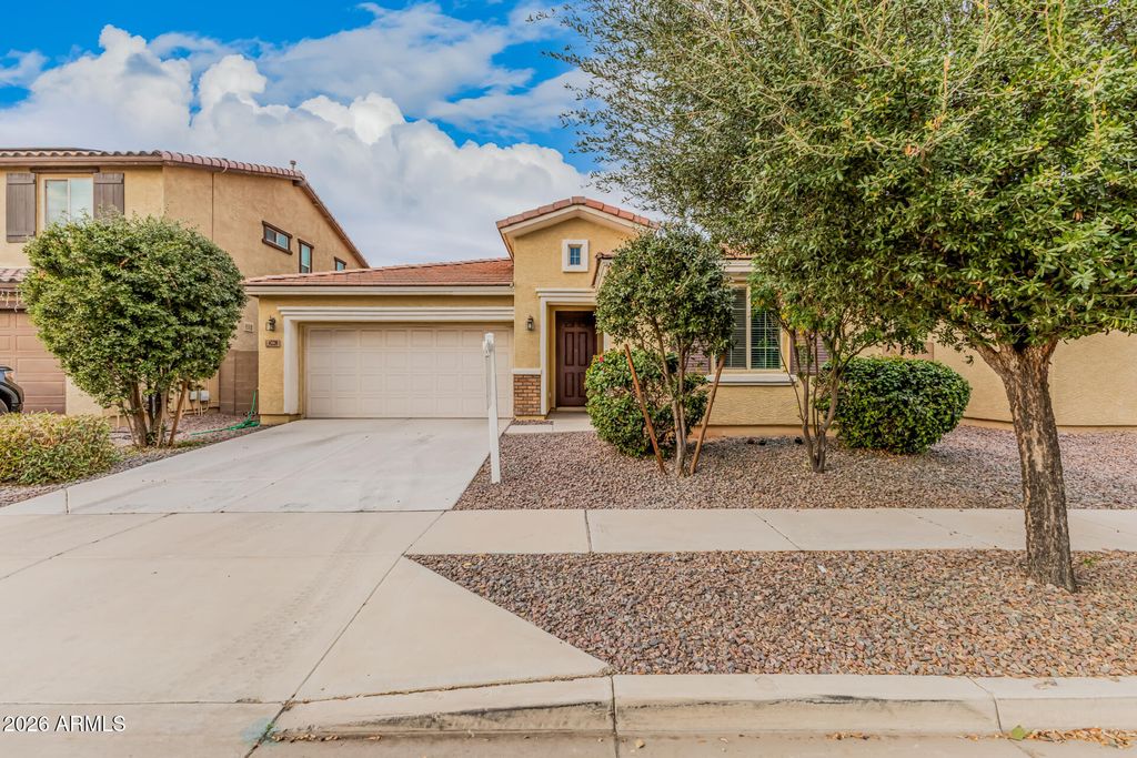 4228 W COLES Road, Laveen, AZ 85339